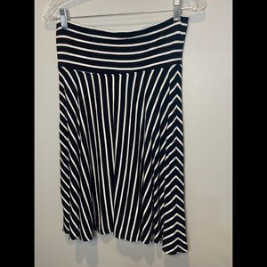 Midi black and white striped flowy skirt